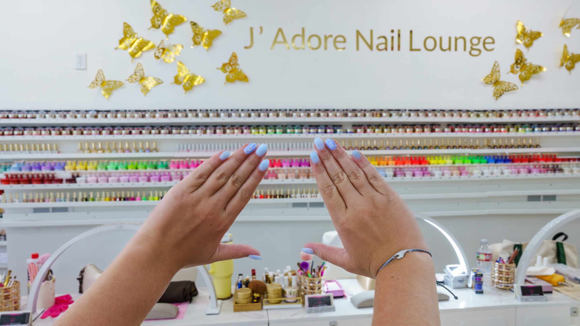 Fresh nails at J'adore
